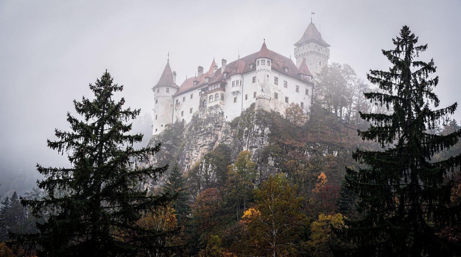 Castillo de Bran, Bucharest and surroundings