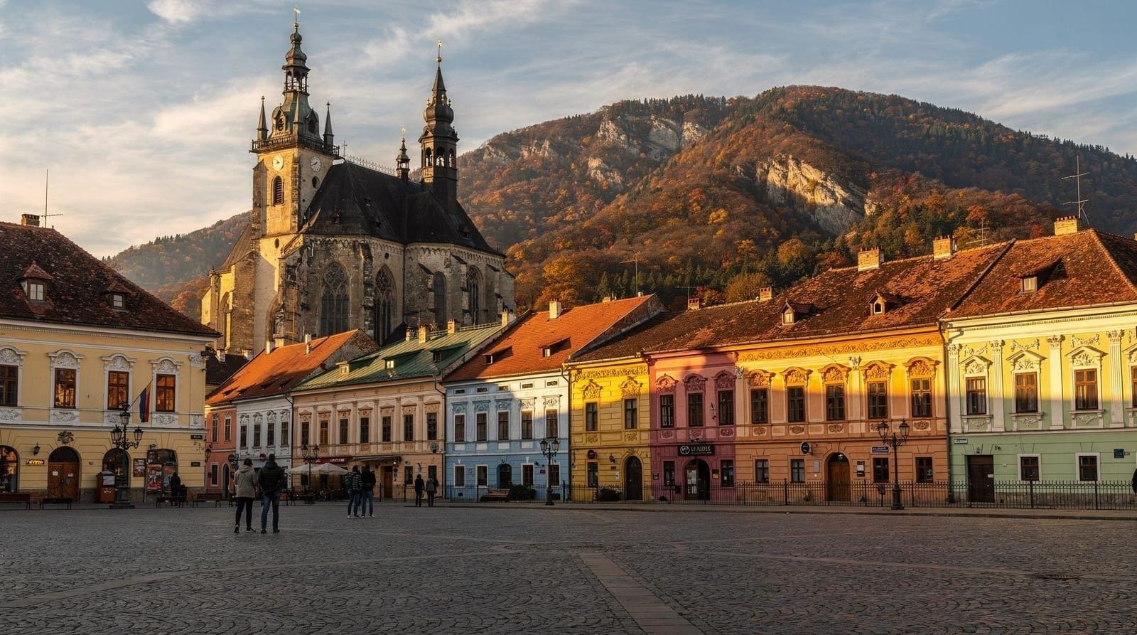 Brașov: From Brasov day trip to the seven ladders canyon