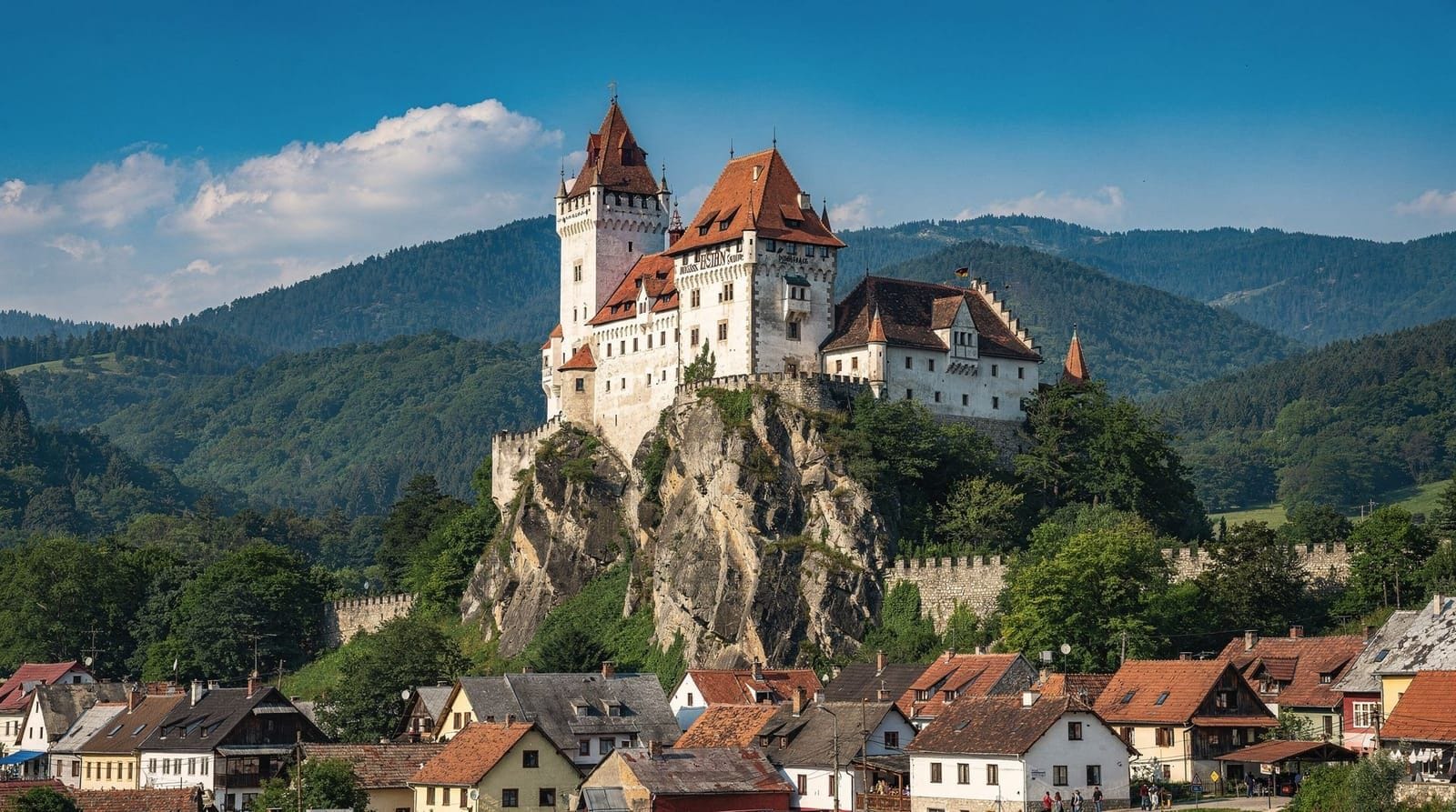 Bucharest: Dracula and Peles castles for private
