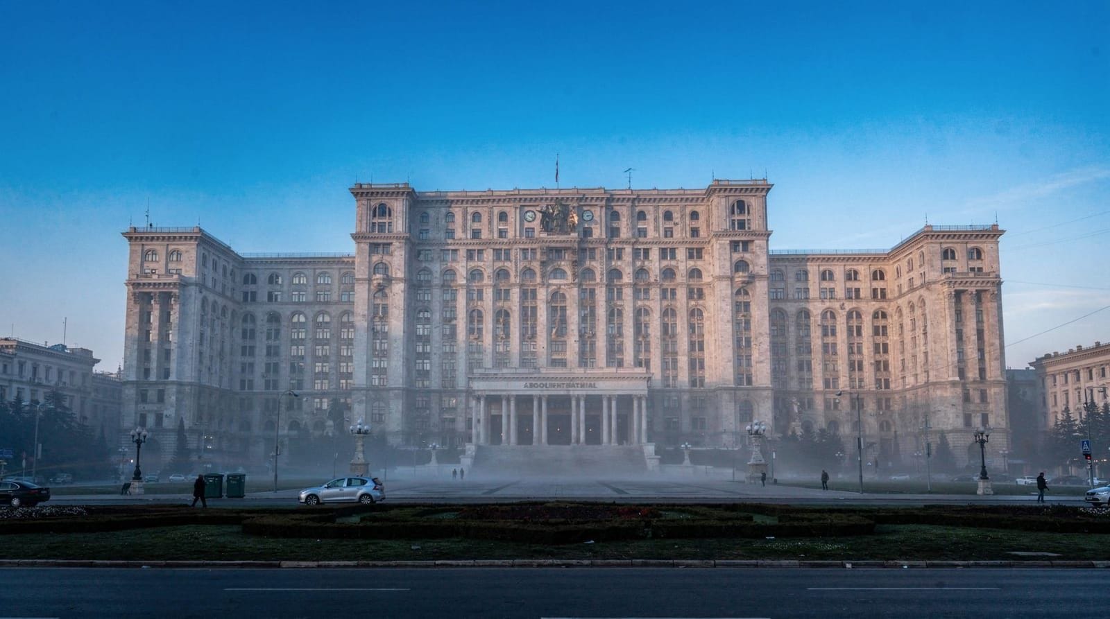 Bucharest: Palace of Parliament vip private tour