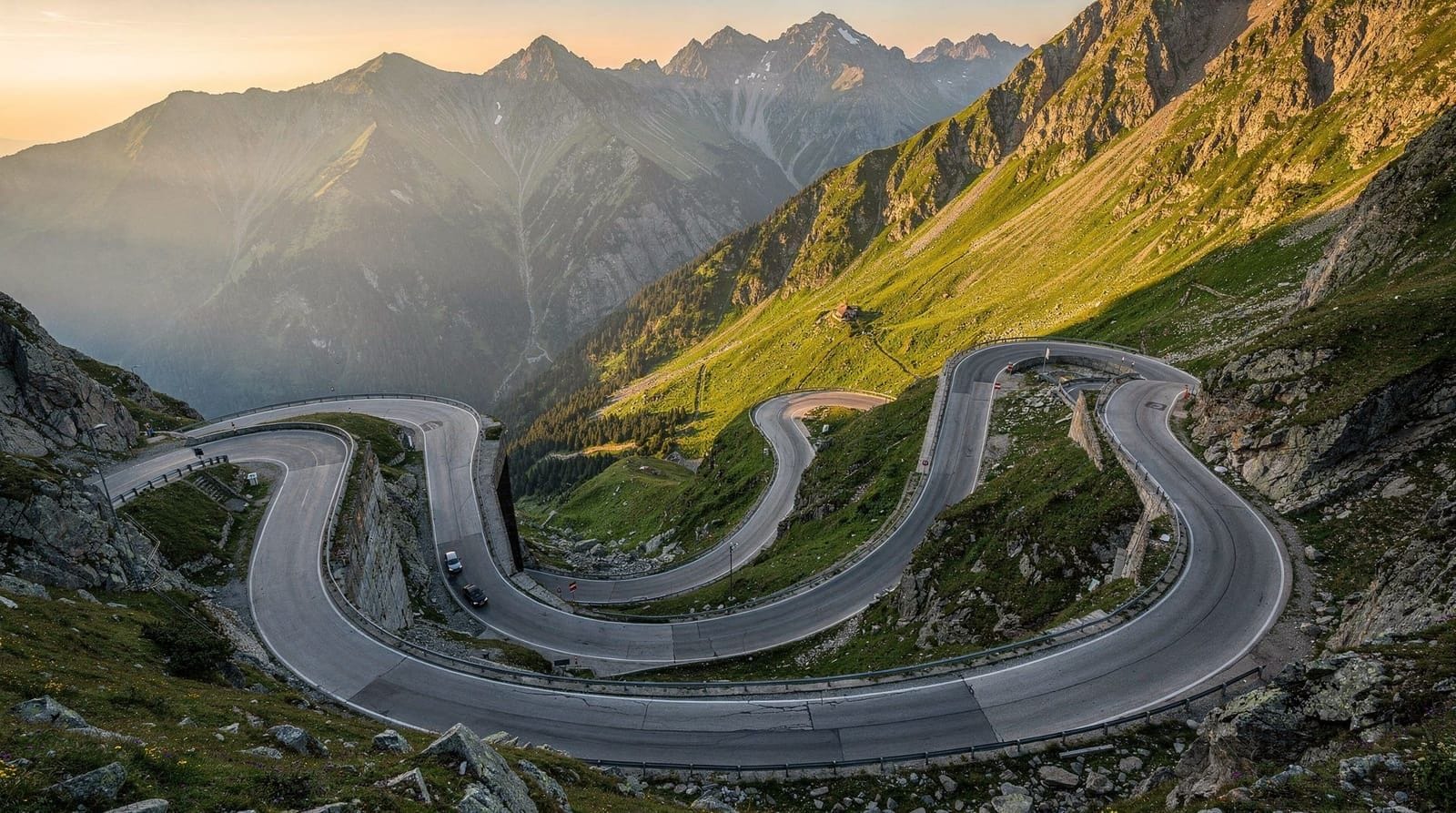 Bucharest: Transfagarasan road Balea lake private tour