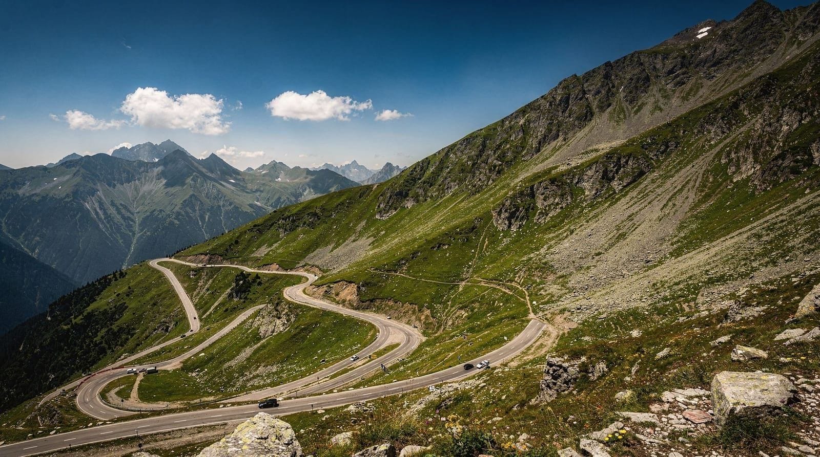 Transfăgărășan: From Bucharest Transfagarasan highway private day trip